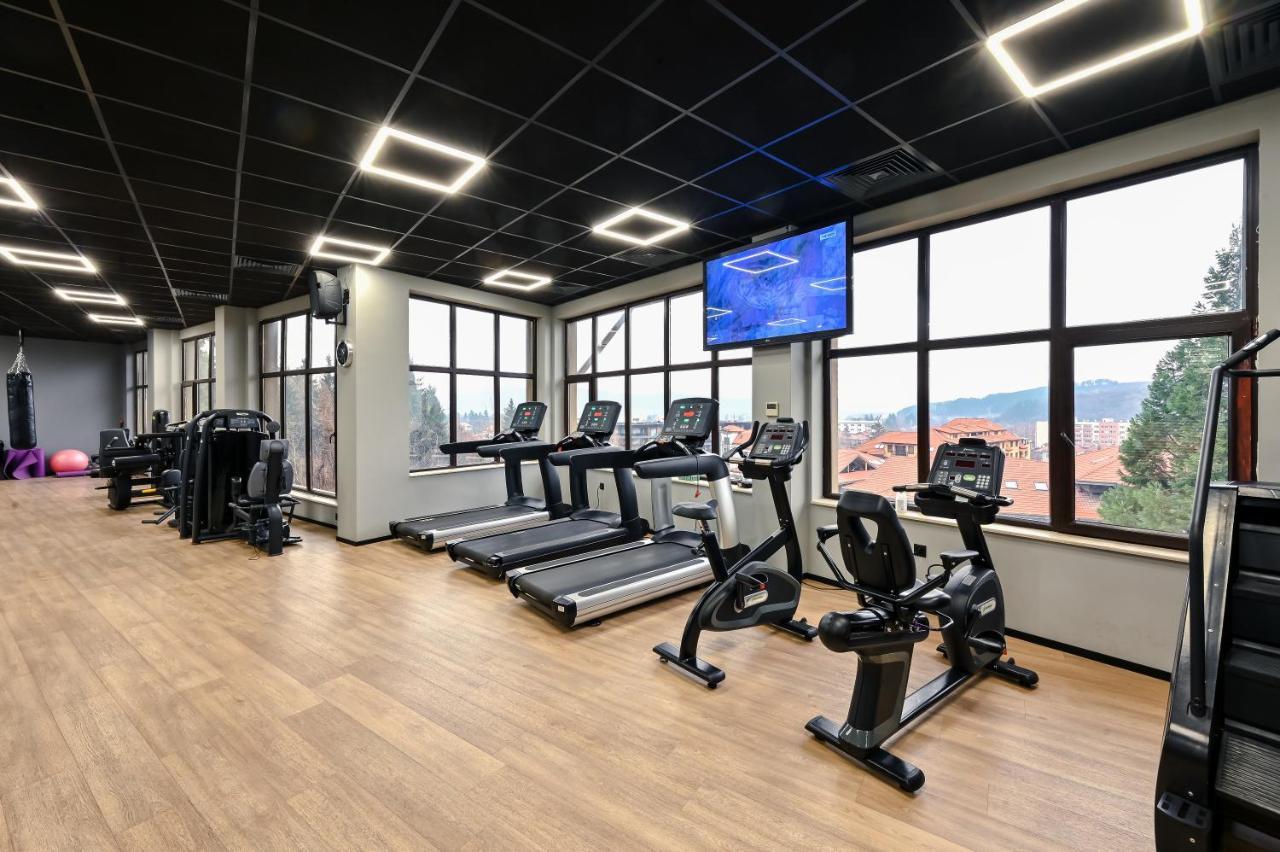 グランド ホテル ヴェリングラド ヴェリングラード エクステリア 写真 The gym at the hotel