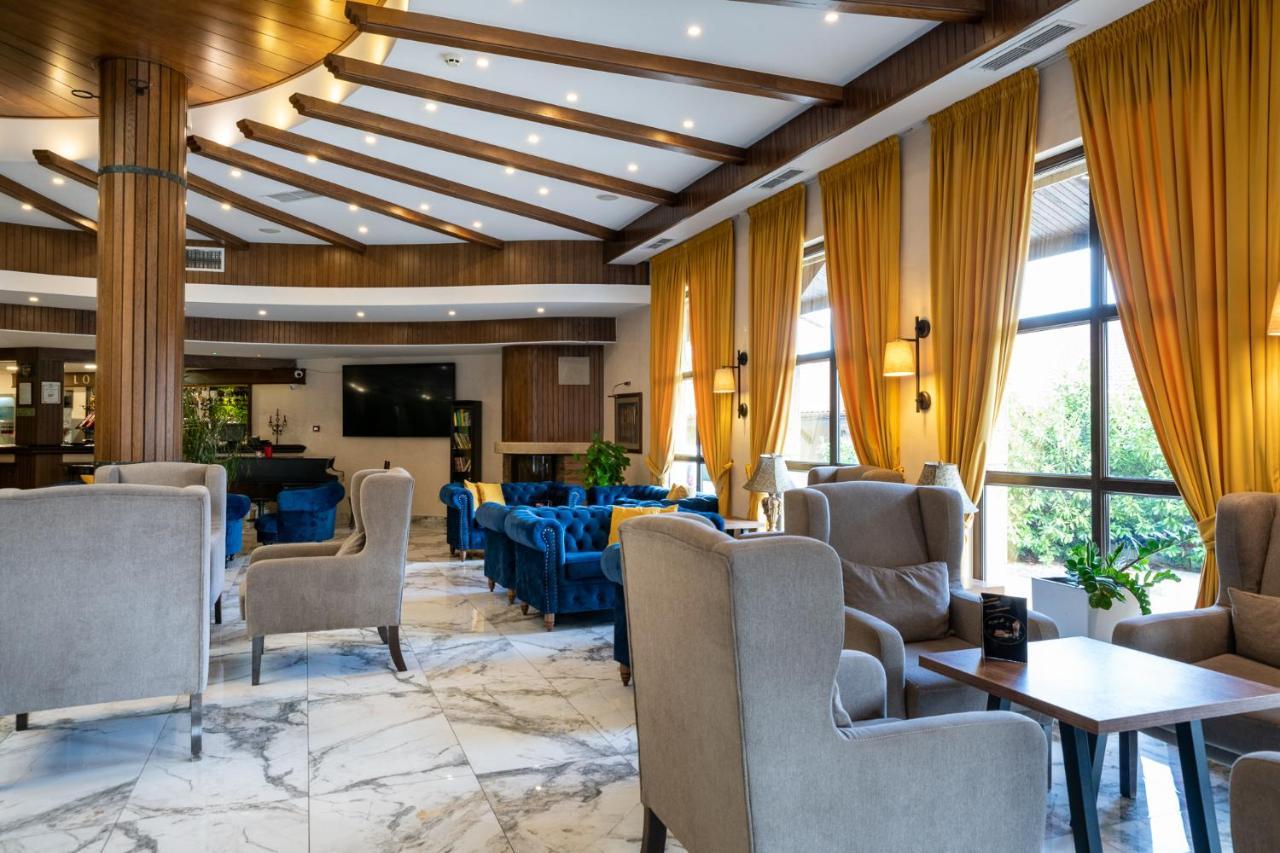 グランド ホテル ヴェリングラド ヴェリングラード エクステリア 写真 Lobby