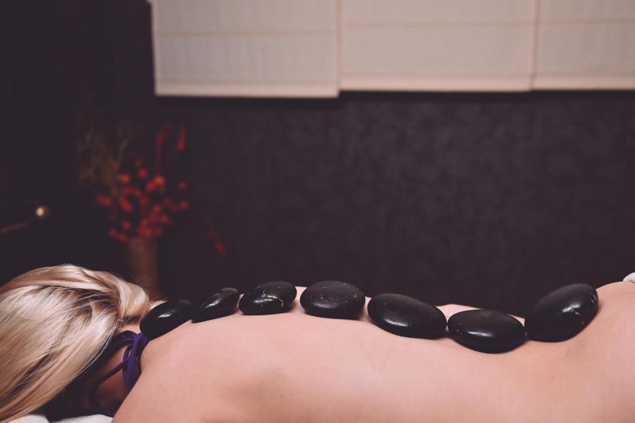 グランド ホテル ヴェリングラド ヴェリングラード エクステリア 写真 Hot stone massage