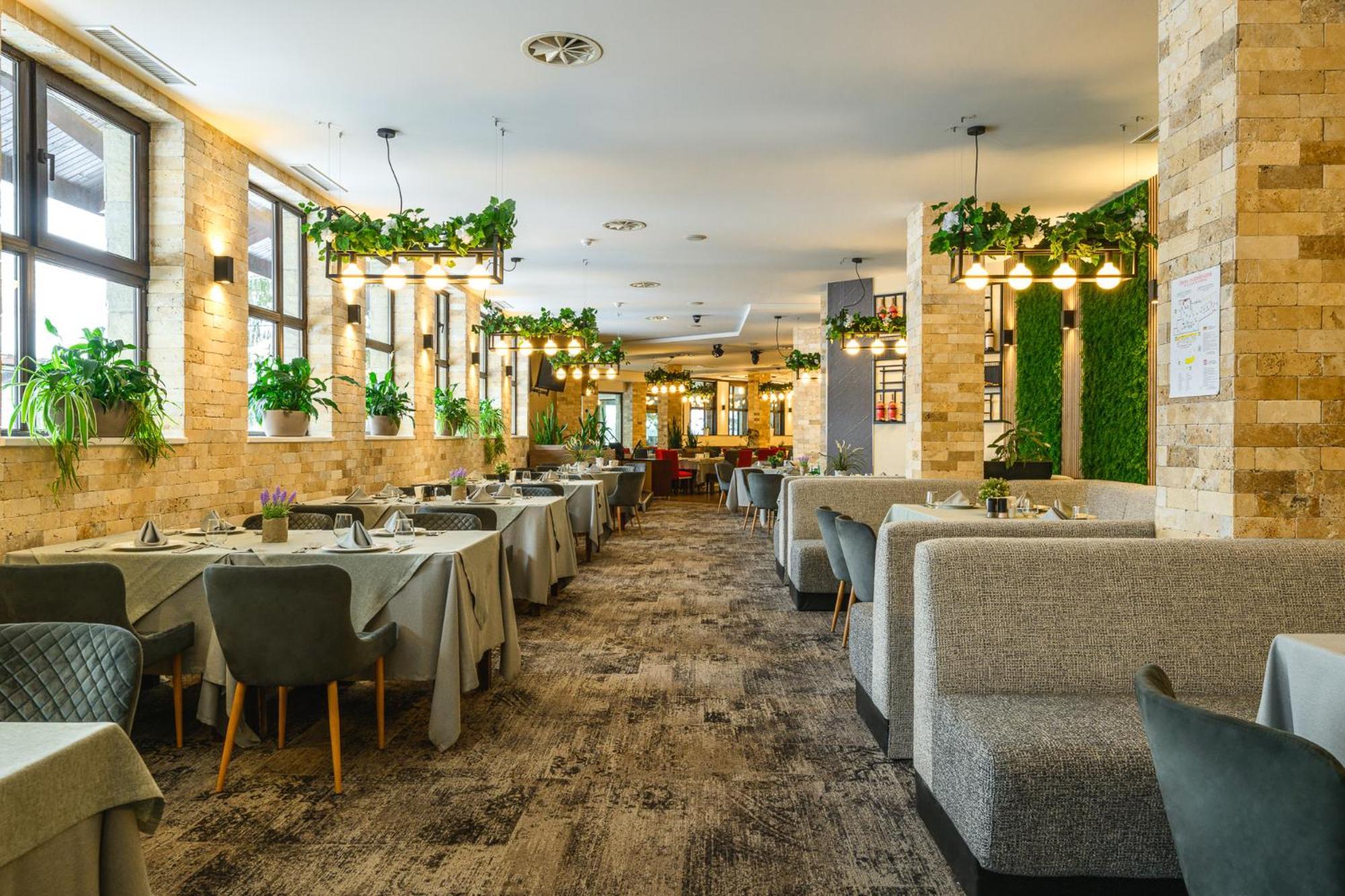 グランド ホテル ヴェリングラド ヴェリングラード エクステリア 写真 Restaurant interior