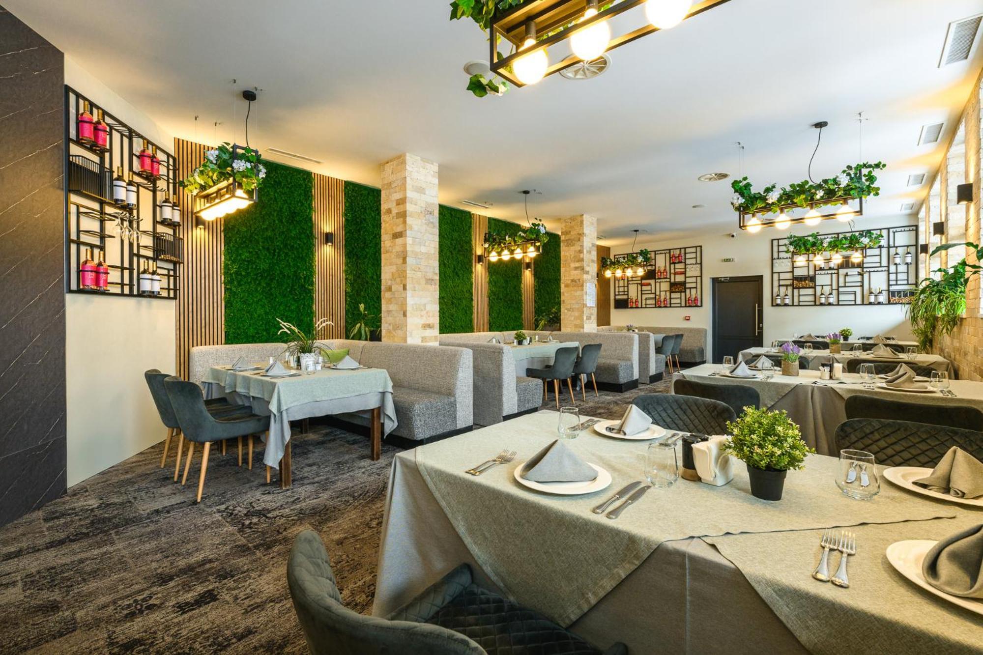 グランド ホテル ヴェリングラド ヴェリングラード エクステリア 写真 Restaurant interior