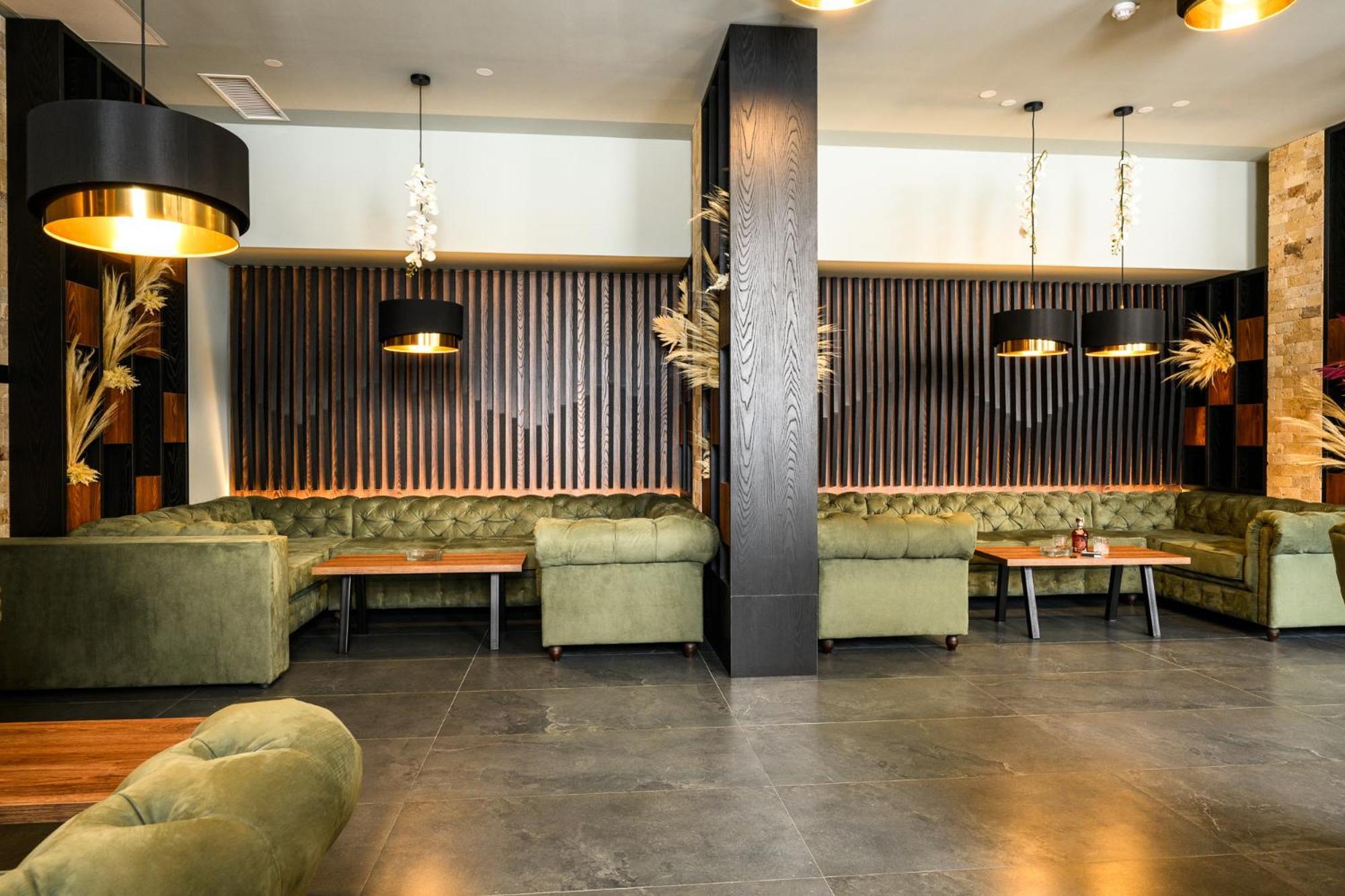 グランド ホテル ヴェリングラド ヴェリングラード エクステリア 写真 Interior of the restaurant