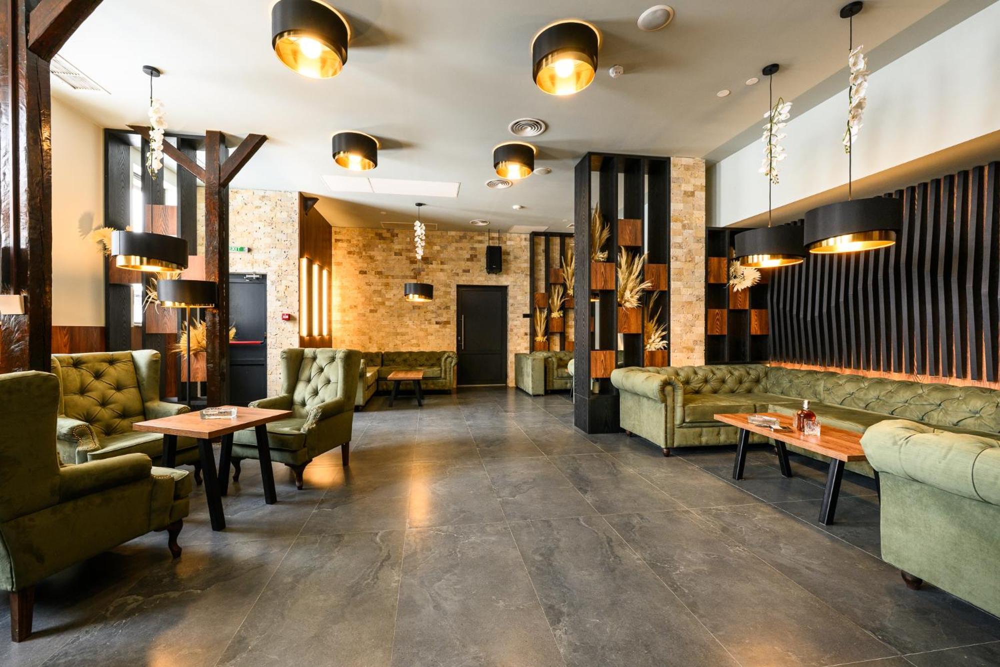 グランド ホテル ヴェリングラド ヴェリングラード エクステリア 写真 Interior of a restaurant